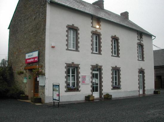 Hebergement Dans Un Domaine A Litteau Exterior foto